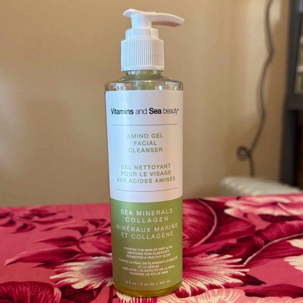 Vitamins and Sea Beauty Amino Gel Facial Cleanser